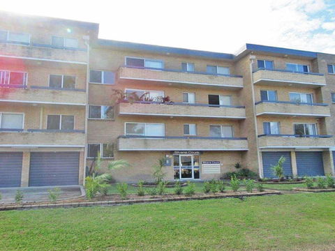 11 'Silvana Court', 26 Ajax Avenue - Close To The Water And Clubs - Accommodation Tasmania 0