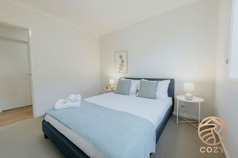 118 Refreshing 3BR Werribee Family House - Accommodation Tasmania 2
