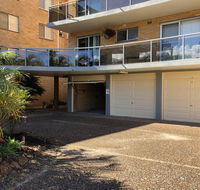 13 'Parkview' 11-13 Catalina Close - great location unit with a locked garage - Accommodation Tasmania