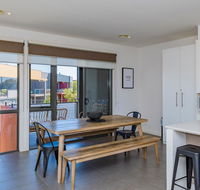 13 Shore Place - Accommodation Tasmania
