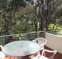 13' Mistral Court' 17 Mistral Close - walk across to Little Beach - Accommodation Tasmania