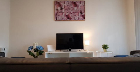 17 Gerring Court - Accommodation Tasmania 2