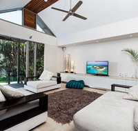 18A Childe Street Belongil Beach - Belongil Beach Pavilion House - Accommodation Tasmania
