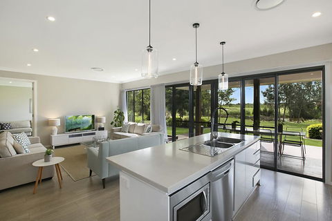 1OAK - Accommodation Tasmania 2