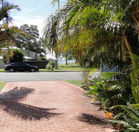 2 'Copacabana' 61 Sandy Point Road - cute unit with water views from the balcony - Accommodation Tasmania