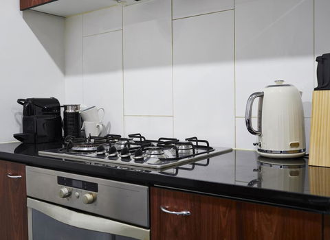 2 Bdrm 2 Bthrm Apt With Parking In Central CBD - Accommodation Tasmania 2