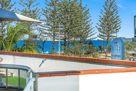 2 Bedroom Alex Unit - Ocean, Pool And Park Views - Accommodation Tasmania 3
