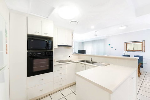 2 Bedroom Alex Unit - Ocean, Pool And Park Views - Accommodation Tasmania 1