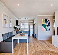 2 Bedroom Apt In Glenelg With Air-Con - Accommodation Tasmania