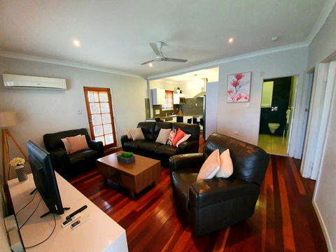 2 Bedroom Cottage - Accommodation Tasmania 1