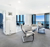 2 Bedroom Ocean View Apartment in Surfers Paradise - Accommodation Tasmania