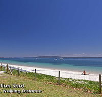 2/11a Christmas Bush Avenue - fantastic townhouse close to Dutchies Beach - Accommodation Tasmania