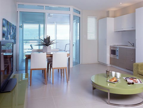 201 Lake Street - Accommodation Tasmania 3