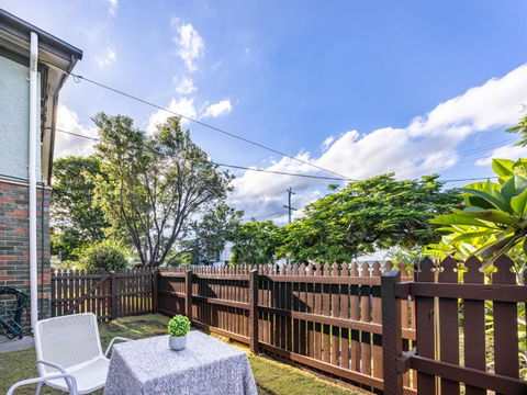 Comfort 1 Bedroom Cottage Retreat Yeronga - Accommodation Tasmania 0