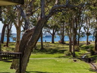 28 'Bay Parklands' 2 Gowrie Ave - pool tennis  stunning views