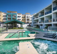 2BR Coolum Beach Escape  Courtyard Pool Spa Tennis - Accommodation Tasmania