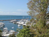 3 'Paradiso' 4 Laman Street - aircon pool heart of town water views