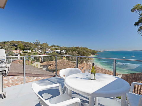 3 'Sebastapol' 66 Thurlow Avenue - Gorgeous Unit Overlooking Dutchies Beach - Accommodation Tasmania 0