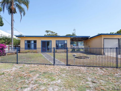 3 Curlew Avenue - Accommodation Tasmania 2