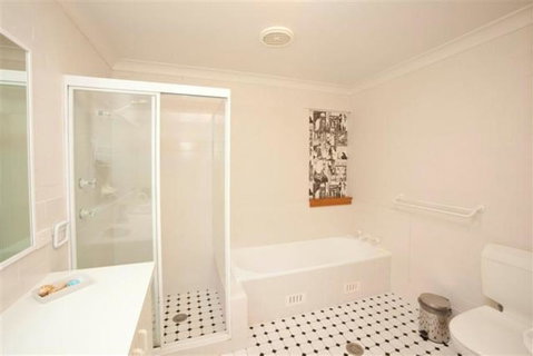 3 MELALEUCA - Accommodation Tasmania 3