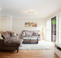 3-Bed Home with BBQ Patio near Parks and Playgrounds - Accommodation Tasmania