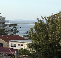 3/4 Victor Parade - great townhouse  walk to the beach - Accommodation Tasmania
