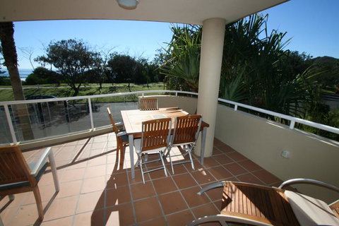 3/54 Lawson St - The Palms 3 - Accommodation Tasmania 1