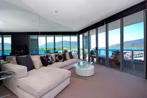 301 Harbour Lights - Accommodation Tasmania 0