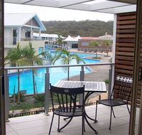 349 'Oaks Pacific Blue' 265 Sandy Point Road - fantastic pool - Accommodation Tasmania
