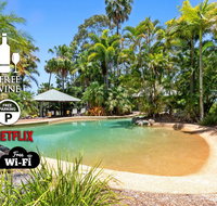 3BR Beach Escape AC Pool Tennis Wine Coffee Netflix - Accommodation Tasmania