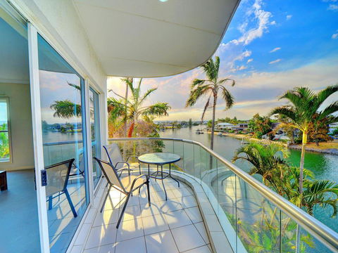 3br Broadbeach Lakefront Apartment - Accommodation Tasmania 0