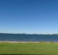 4 'Harbourside' 3-7 Soldiers Point Road - ground floor on the waterfront - Accommodation Tasmania