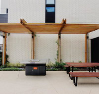 4 free paking 4Bed3Bath Deluxe townhouse - Accommodation Tasmania