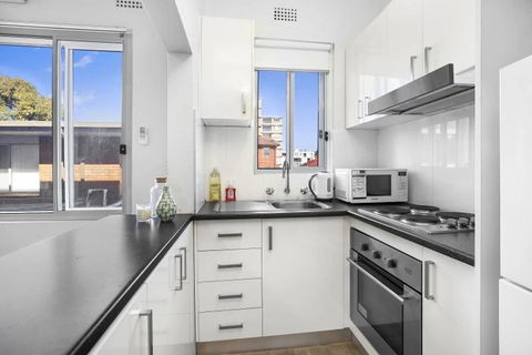 4 South Pacific 2 Bedrooms - Accommodation Tasmania 1