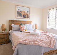 42 Rosemary Lane - Central Orange - Spacious Family Home - Quiet Lane - Accommodation Tasmania