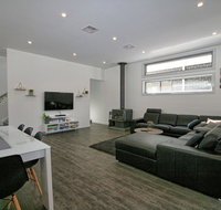 43B Twynam Street - The Falls on Twynam - Accommodation Tasmania