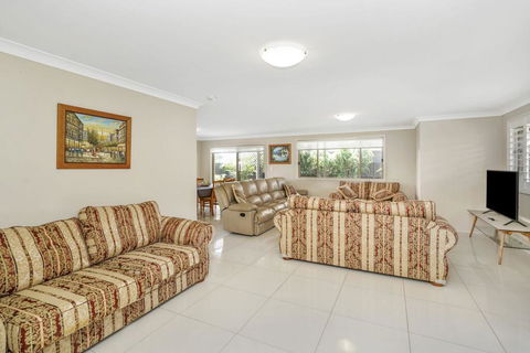 44 Oaks Avenue, No:4 - Accommodation Tasmania 3