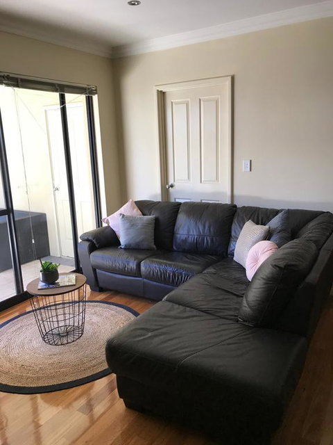 4x3 Townhouse In Rivervale - Accommodation Tasmania 3