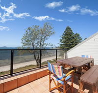 5 'Casuarina's ' 33 Soldiers Point Road - superb waterfront unit - Accommodation Tasmania
