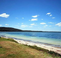 5 'Harbourside' 3-7 Soldiers Point Road - ground floor waterfront unit - Accommodation Tasmania