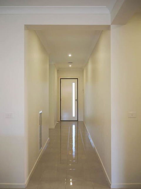 5 Bed 2 Bath Big House - Accommodation Tasmania 3
