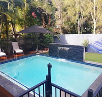 5 Bedroom Luxury Villa - Hope Island - Accommodation Tasmania