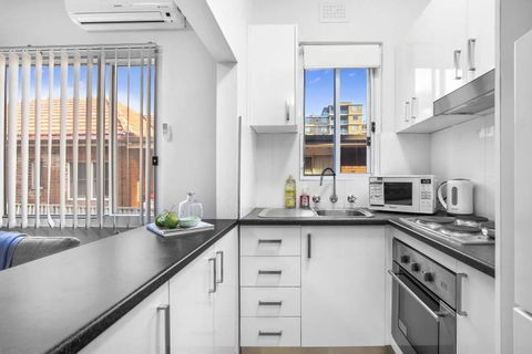 5 South Pacific 2 Bedrooms - Accommodation Tasmania 1