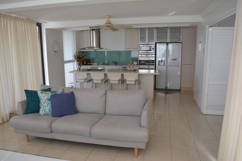 5,  Apartment On The Esplanade - Accommodation Tasmania 1