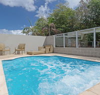516 'Oaks Pacific Blue' 265 Sandy Point Road- private pool aircon WIFI - Accommodation Tasmania