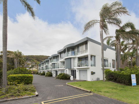 9 Cirrus @ Fingal Bay - Accommodation Tasmania 0