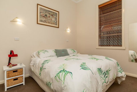 94Best Apartments - Accommodation Tasmania 1