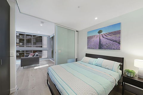 A Bright & Modern CBD Apt Next To Southern Cross - Accommodation Tasmania 1