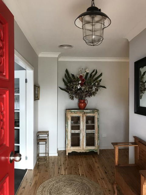 A House With A View, Molong. NSW - Accommodation Tasmania 1