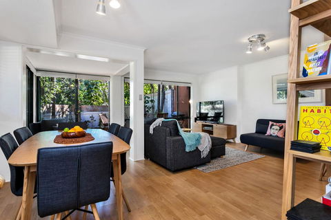 A PERFECT STAY - Mahogany Lodge - Accommodation Tasmania 2